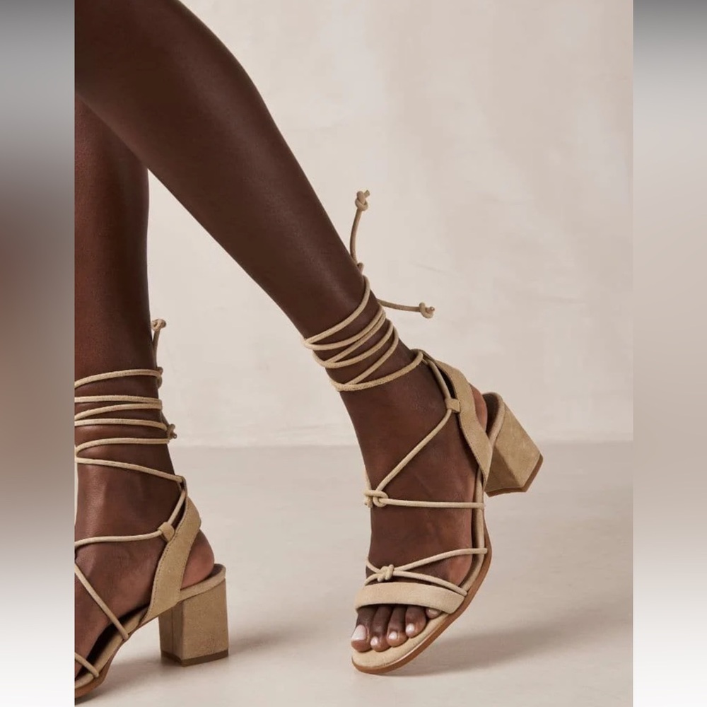 ALOHAS Sophie Sandal in Sand